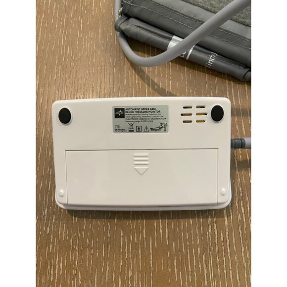 Medline Handheld Blood Pressure Monitor Unit MDS1001 - Picture 2 of 3